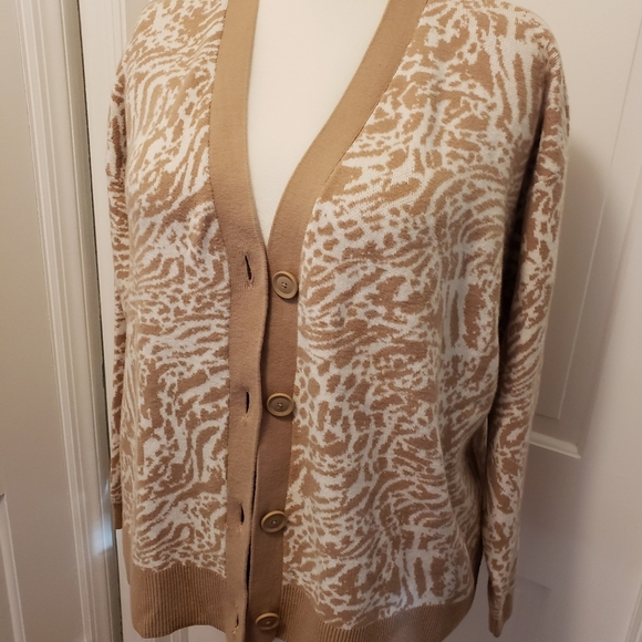 Simply Vera Vera Wang XLarge Dropped Shoulder Button Up Pattern Cardigan, Casual - Picture 3 of 8
